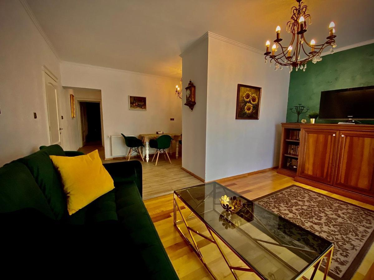 Sarada Boutique Luxury Apartment Deva Eksteriør billede