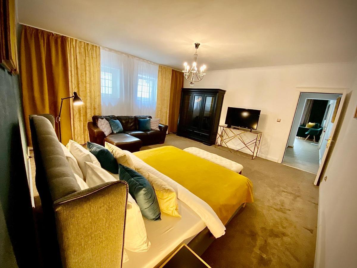 Sarada Boutique Luxury Apartment Deva Eksteriør billede