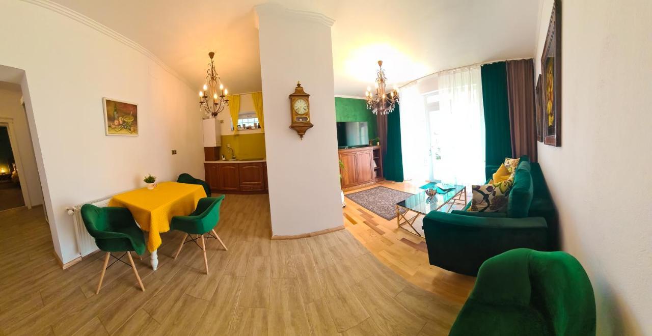 Sarada Boutique Luxury Apartment Deva Eksteriør billede